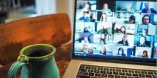 Sempre più riunioni online: il 53% delle imprese europee continua a usarle anche dopo la pandemia