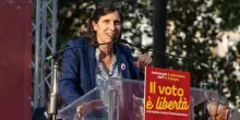Sondaggi politici, crescono i partiti di centrosinistra. Flessione per le forze di governo