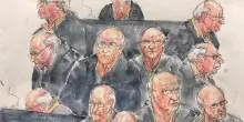 Francia, 20 anni al “diavolo”: il chirurgo pedofilo che stuprò 300 pazienti