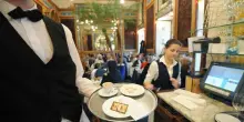 Dal turismo al commercio: allarme lavoro povero