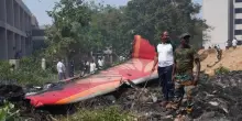 Incidente aereo in India, il volo per Londra precipita sulle case: oltre 290 morti