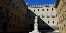 La procura sulla vendita di Mps “Indagati manager e società”