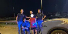 Ancona, bambino esce di casa da solo in piena notte: trovato dalla polizia a vagare per strada