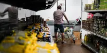 Salari bassi, affitti alti. Povertà record in Italia. “Il governo è inerte”