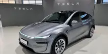 Tesla non è più il sogno elettrico degli europei: i potenziali clienti preferiscono Audi e Bmw