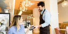 Food & Beverage: gli italiani scelgono il cashless