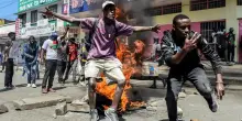 Kenya, in piazza la rabbia della generazione Z contro il governo. Violenze e morti nelle strade