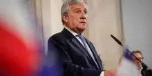 Sondaggi politici, sale Forza Italia e cala FdI. Stabili Pd e Lega