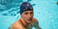 Atlete transgender, l’Università di Pennsylvania si piega a Trump e cancella i record di Lia Thomas