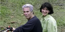 Epstein, per l’Fbi non ci sono prove di ricatti sessuali: “Niente liste di clienti, si è suicidato”