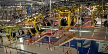 Istat, produzione industriale in calo a maggio: “Cresce incertezza, prospettive mondiali negative”