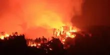Usa, incendio nel Grand Canyon, cancellata storica lodge. Stagione finita, North Rim riapre nel 2026