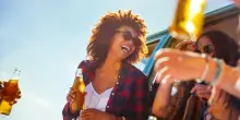Più spontaneità e meno formalità: cosa cercano gli italiani nei momenti di convivialità