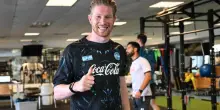 Il Napoli riparte, De Bruyne va di corsa. Visite per Noa Lang, si stringe per Juanlu e Lucca