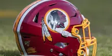 Trump sfida i Commanders: “Tornate al nome Redskins o niente stadio”
