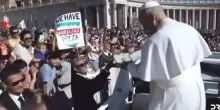 Giubileo dei giovani, da Chicago a Roma: il rocambolesco viaggio della pizza consegnata a Leone XIV