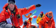Guerra tra alpinisti, Moro: “Bugie sugli Ottomila, foto taroccate”, Confortola: “Solo invidia”