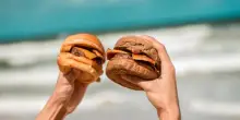 Pranzi in spiaggia e rischi alimentari: il vademecum dei gastroenterologi. Che cosa è la congestione