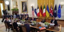 I volenterosi sorpresi dallo show di Donald: “Subito un cessate il fuoco”