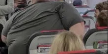 Southwest cambia le regole per i passeggeri curvy, ecco come comportarsi a seconda della compagnie