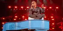 Gigi D’Alessio: “Da Mario Merola a Maradona e Pino Daniele: la mia vita tra i giganti”