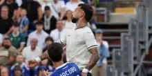 Como-Lazio, l’arbitro Manganiello annulla col Var un gol a Castellanos e lo spiega a tutto lo stadio