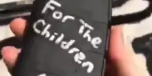Caricatori con scritto “per i bimbi” e l’ossessione per le stragi: chi era il killer di Minneapolis