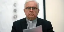 Il vescovo: “Non è Meloni il faro per la Chiesa, ma la sinistra ci ascolti di più”