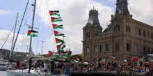La Global Sumud flotilla salpata da Genova e Barcellona. Greta: “Risposta civica a inerzia governi”