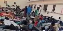 Libia, oltre 900 persone ammassate in un lager. L’ong: “Vittime di tratta, stupri e violenze”