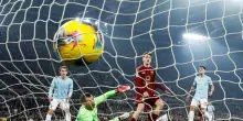 Serie A, anticipi e posticipi dalla 4ª alla 12ª giornata: Lazio-Roma alle 12.30