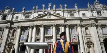 Acutis e Frassati sono santi, 80mila in piazza San Pietro. Leone XIV: “Non sprecate le vostre vite”