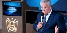 Manovra, Tajani rispolvera la ricetta di Berlusconi: “Detassare tredicesime, straordinari e festivi”