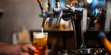 AB InBev punta sul canale HoReCa: con ‘Cheers to Bars’ la socialità torna al centro della strategia