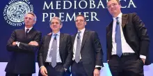 Mediobanca, la corsa dei manager a vendere i titoli in Borsa