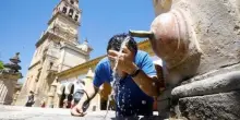 Previsioni meteo, ultimo weekend con picchi di 35 gradi. Da lunedì cambia tutto