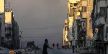 Gaza, 480 mila sfollati. Israele allarga l’offensiva: “Ora attacchi mai visti”