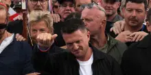 Regno Unito, polemiche per l’invito di Israele al criminale di estrema destra Tommy Robinson