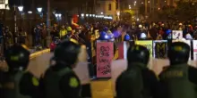 Perù, la Generazione Z in piazza contro il governo: un morto e oltre 100 feriti