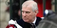 Scandalo Epstein, il principe Andrea rinuncia ai titoli: la Royal Family lo cancella per sempre