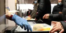 Povertà, Calabria e Campania le più a rischio nell’Ue dietro alla Guyana: Italia spaccata a metà