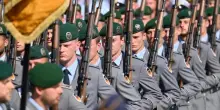 Germania, la polizia spara su “un uomo armato”. Ma era un’esercitazione militare: un ferito