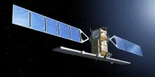 Leonardo con Thales e Airbus, sì all’alleanza: sfida europea a Musk sui satelliti