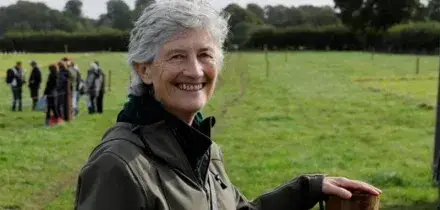Contro la Nato, gli Usa e il riarmo europeo: chi è la nuova presidente irlandese Catherine Connolly