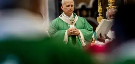 Papa Leone: “Stop a logiche di potere, la Chiesa sia umile. Nessuno deve imporre le proprie idee”