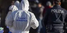 Donna trovata morta in casa dopo due settimane: è il dramma della solitudine