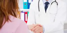 Il business dei check-up e dei pacchetti prevenzione, i medici: “Perché sono inutili”