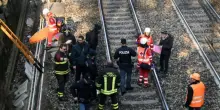 Dramma sui binari: 24enne travolta da un treno