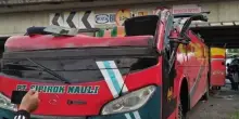 Schianto atroce, autobus si ribalta ed è strage: fra le vittime bambini…