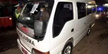 Schianto tremendo: camion contro scuolabus: è strage